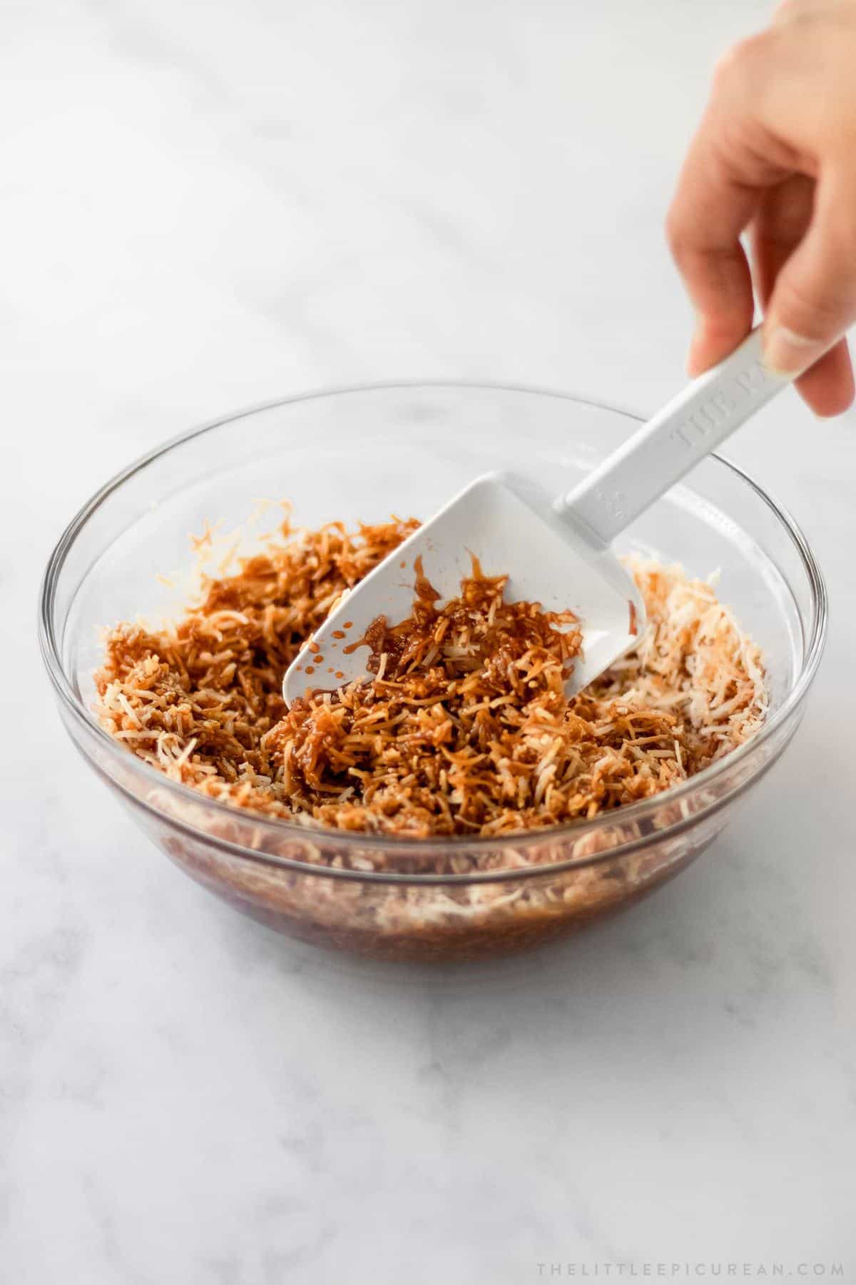 coconut caramel topping for samoa cookies