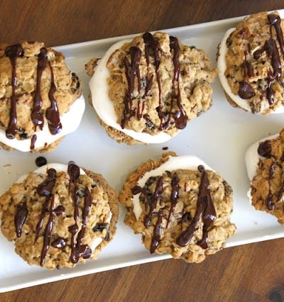 Oatmeal moon pie