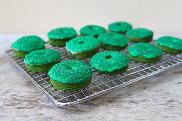 st pattys day green donuts