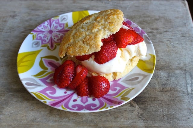 Vanilla ice cream clearance with strawberries
