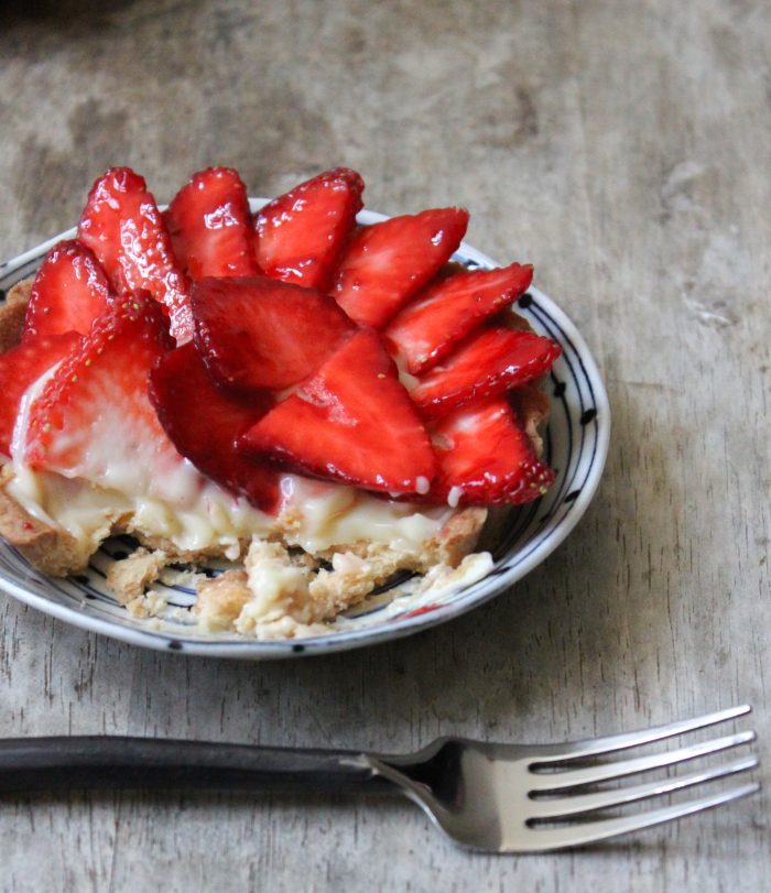 Strawberry Tart with pastry cream and shortbread crust