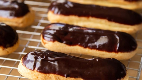 映画 éclair エクレール 決定稿 11 Éclair Recipes That Go Way Beyond Chocolate - Definitely Not a Chef