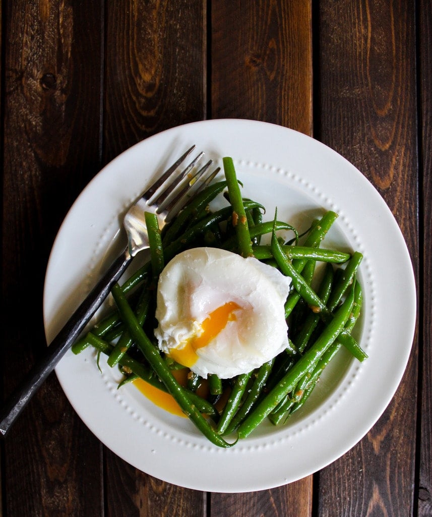 haricots verts with poached egg and ginger dressing