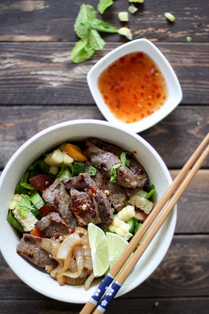 asian summer salad with marinated steak