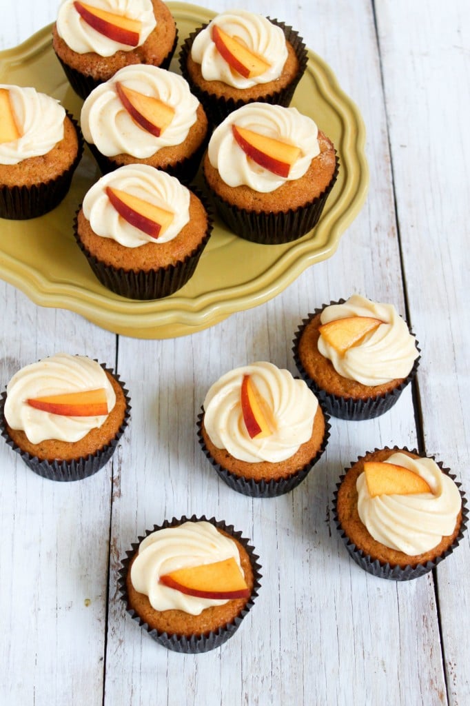 The Little Epicurean: Peaches and Cream Cupcakes