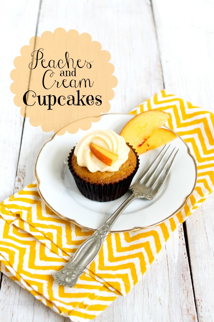 TheLittleEpicurean: peaches and cream cupcakes