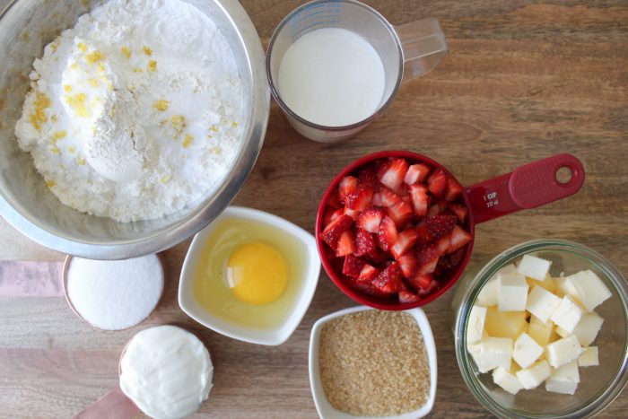 strawberry scones: list of ingredients