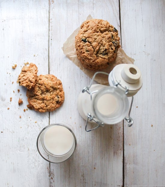 cherry pistachio oatmeal cookies