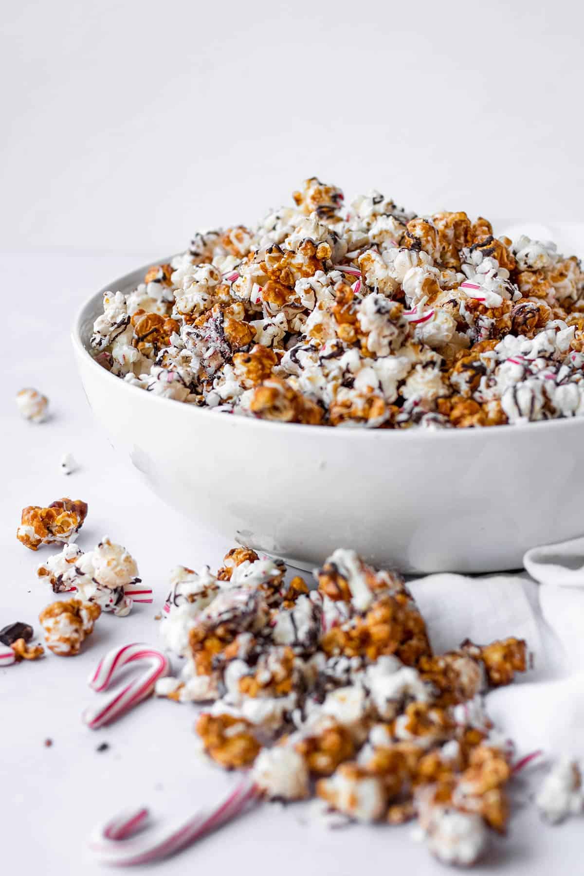 peppermint bark popcorn