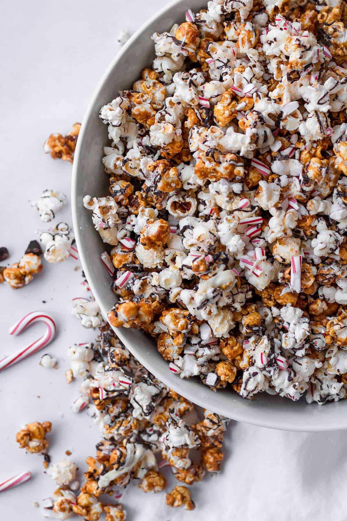 peppermint bark popcorn