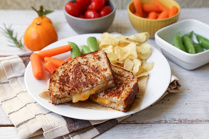 bacon-parmesan-walnut-bread-grilled-cheese-sandwich