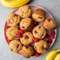 Banana buttermilk muffins with raspberries