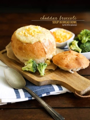 Cheddar Broccoli Soup in bread bowl // The Little Epicurean