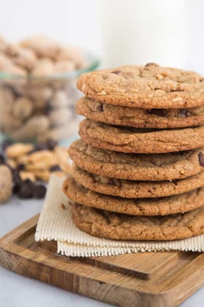 Peanut Chocolate Chip Cookies | The Little Epicurean