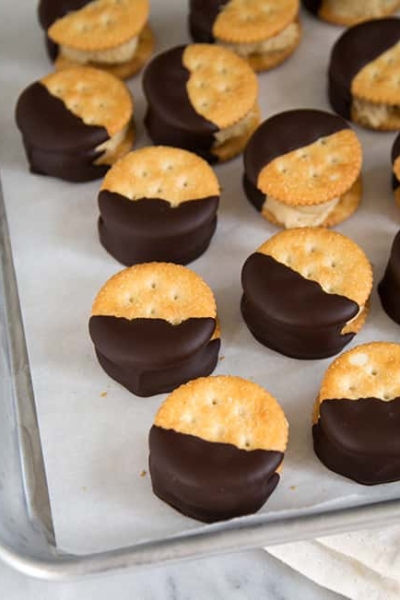 Peanut Butter Ice Cream Sandwich | The Little Epicurean