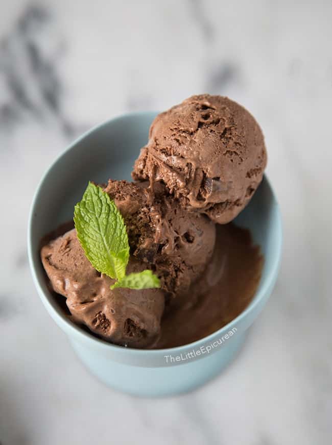 Dark Chocolate Mint Ice Cream | The Little Epicurean