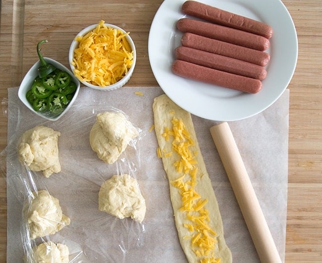 Jalapeño Cheddar Hot Dog Buns