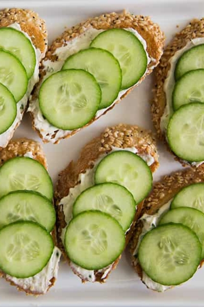 Cucumber Crostini with Garlic and Chives Cream Cheese