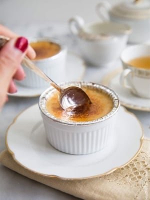 Slow Cooker (tea-infused) Creme Brulee
