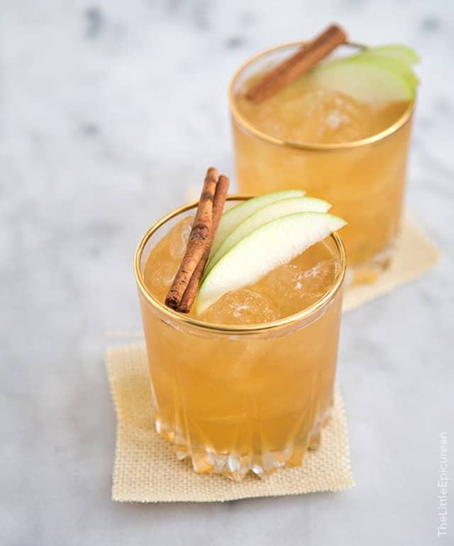 Apple Pie Moonshine Cocktail | the little epicurean