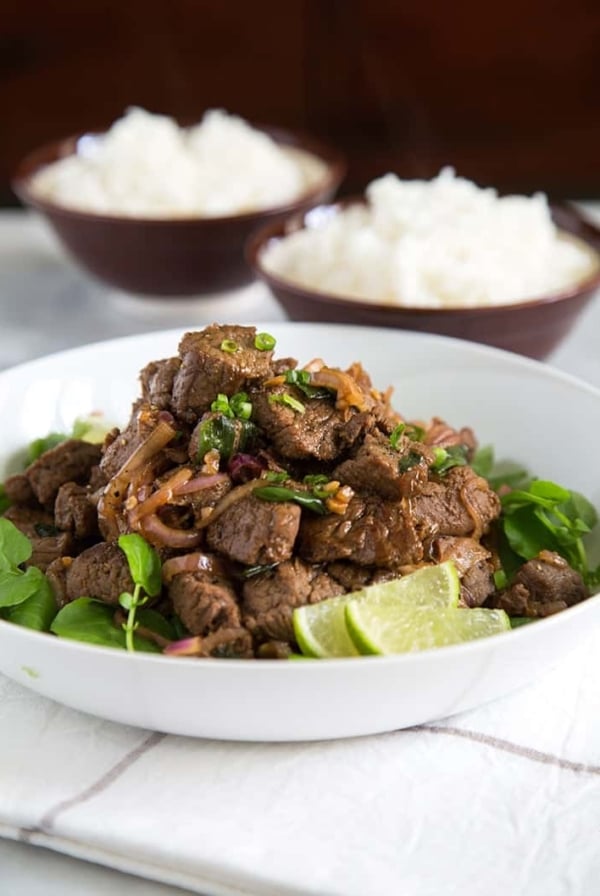 Stir Fry Beef with Onion and Scallions