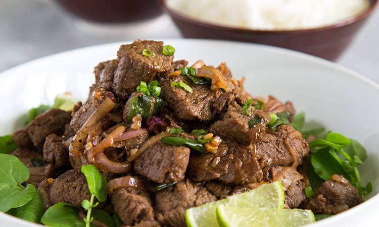 Stir Fry Beef with Onion and Scallions