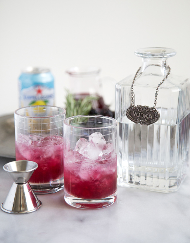 Rosemary Blackberry Limonata Cocktail