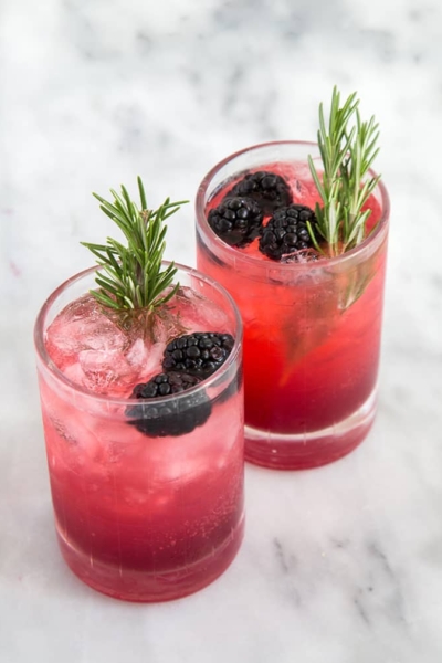 Rosemary Blackberry Limonata Cocktail