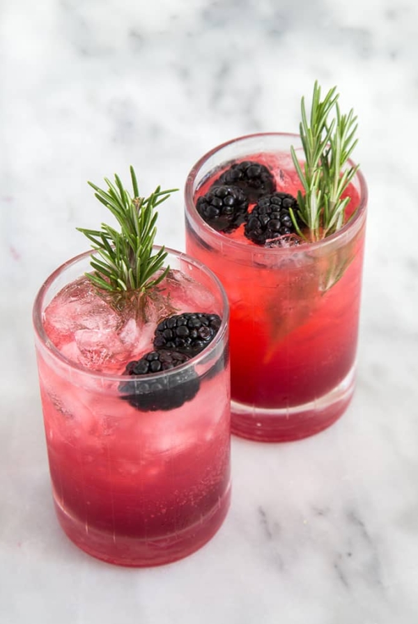 Rosemary Blackberry Limonata Cocktail