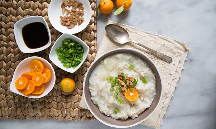 Chicken Arroz Caldo (Filipino Rice Porridge)