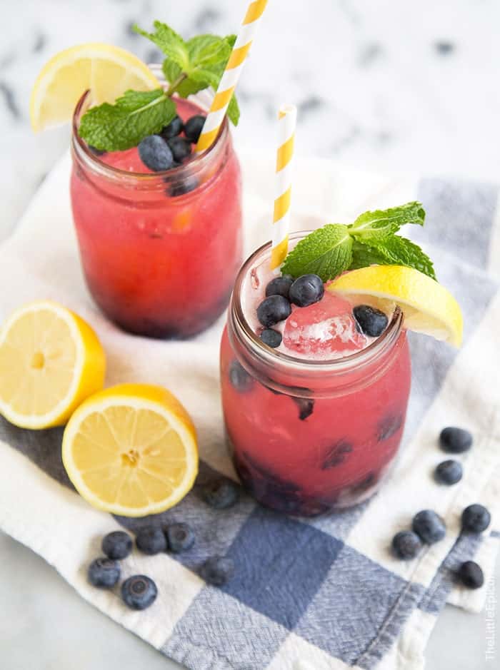 Sparkling Blueberry Lemonade | the little epicurean