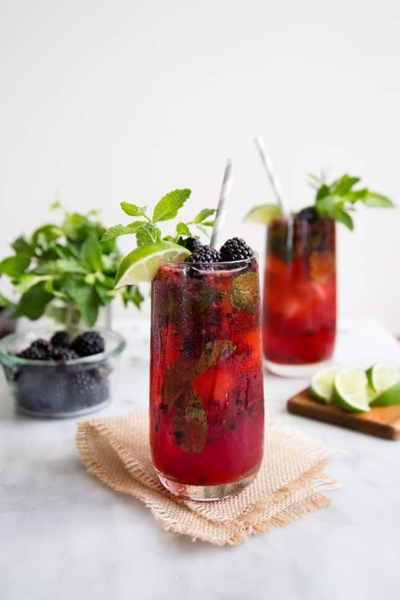 Blackberry Bourbon Fizz | the little epicurean