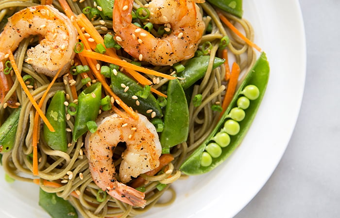 Soba Noodles with Shrimp and Snap Peas | the little epicurean
