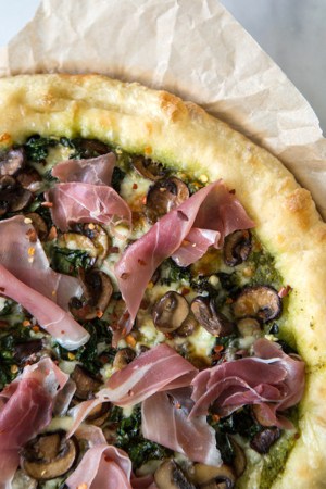Mushroom Kale Pesto Pizza | the little epicurean