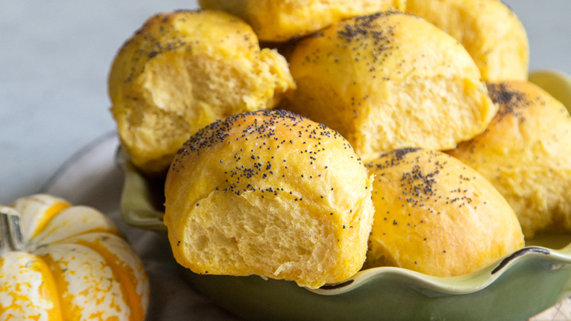 Pumpkin Bread Rolls