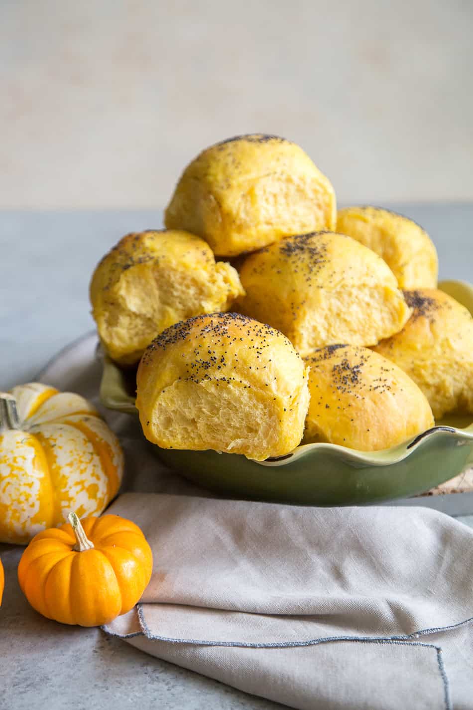 Pumpkin Bread Rolls