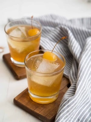Spiced Whiskey Cobbler Cocktail