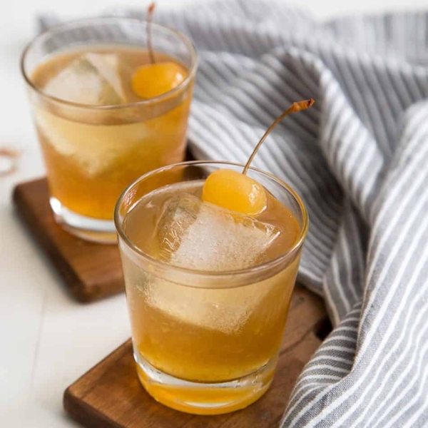 Spiced Whiskey Cobbler Cocktail