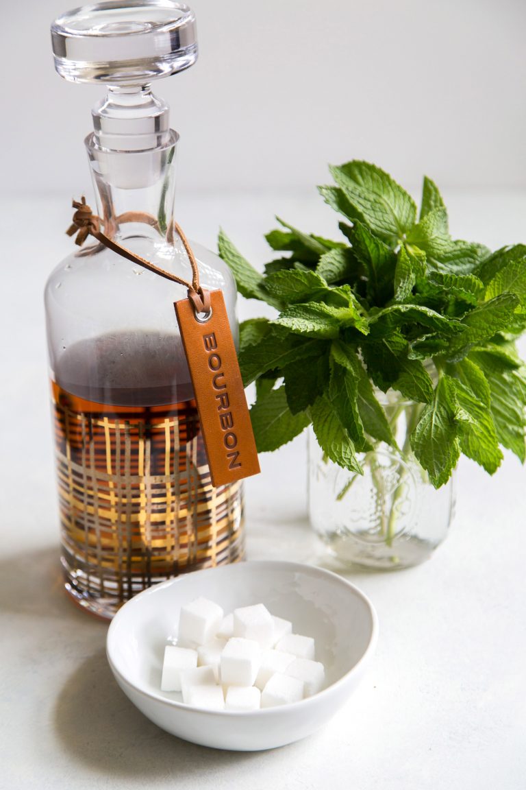 Classic Mint Julep (Bourbon Cocktail) The Little Epicurean