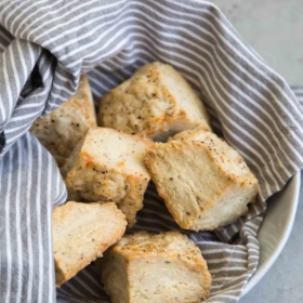Black Pepper Cheese Biscuits