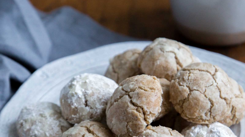 Pecan Hazelnut Meltaway Cookies