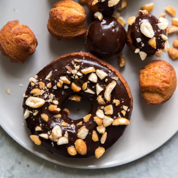 Peanut Butter Cake Doughnuts