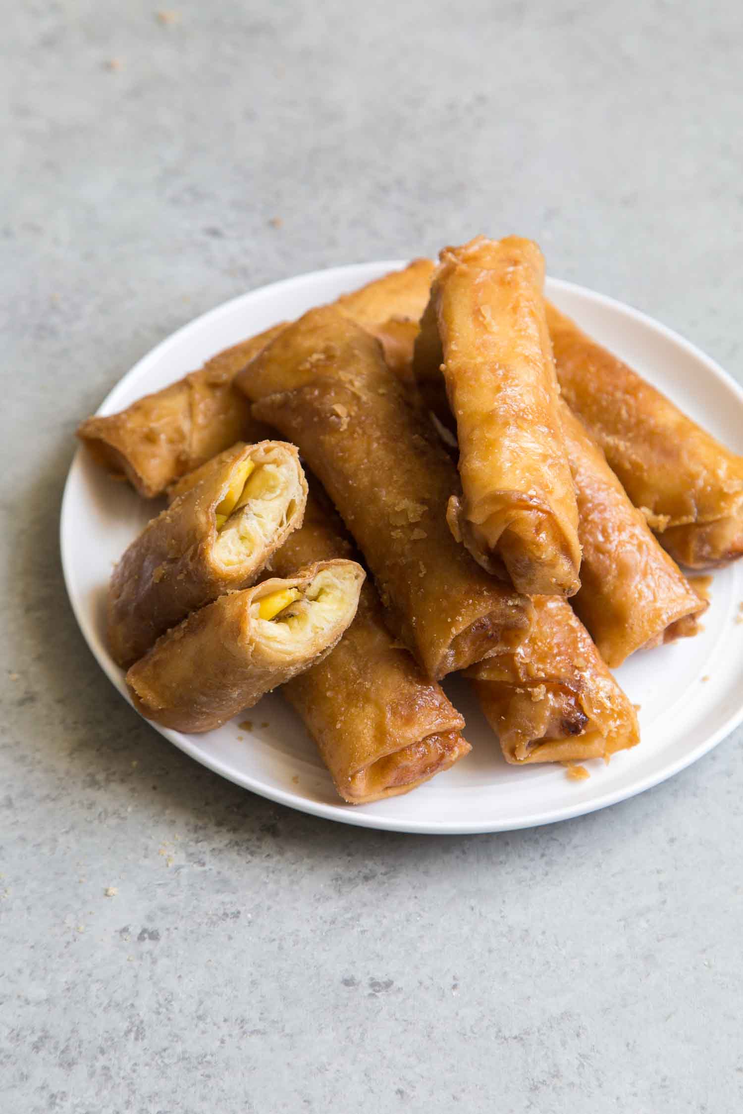 Turon Filipino Fried Banana Rolls