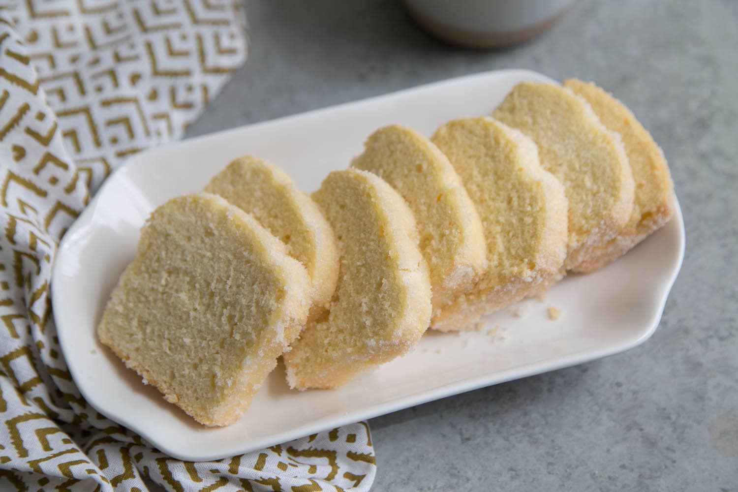 Taisan (Filipino Chiffon Cake)