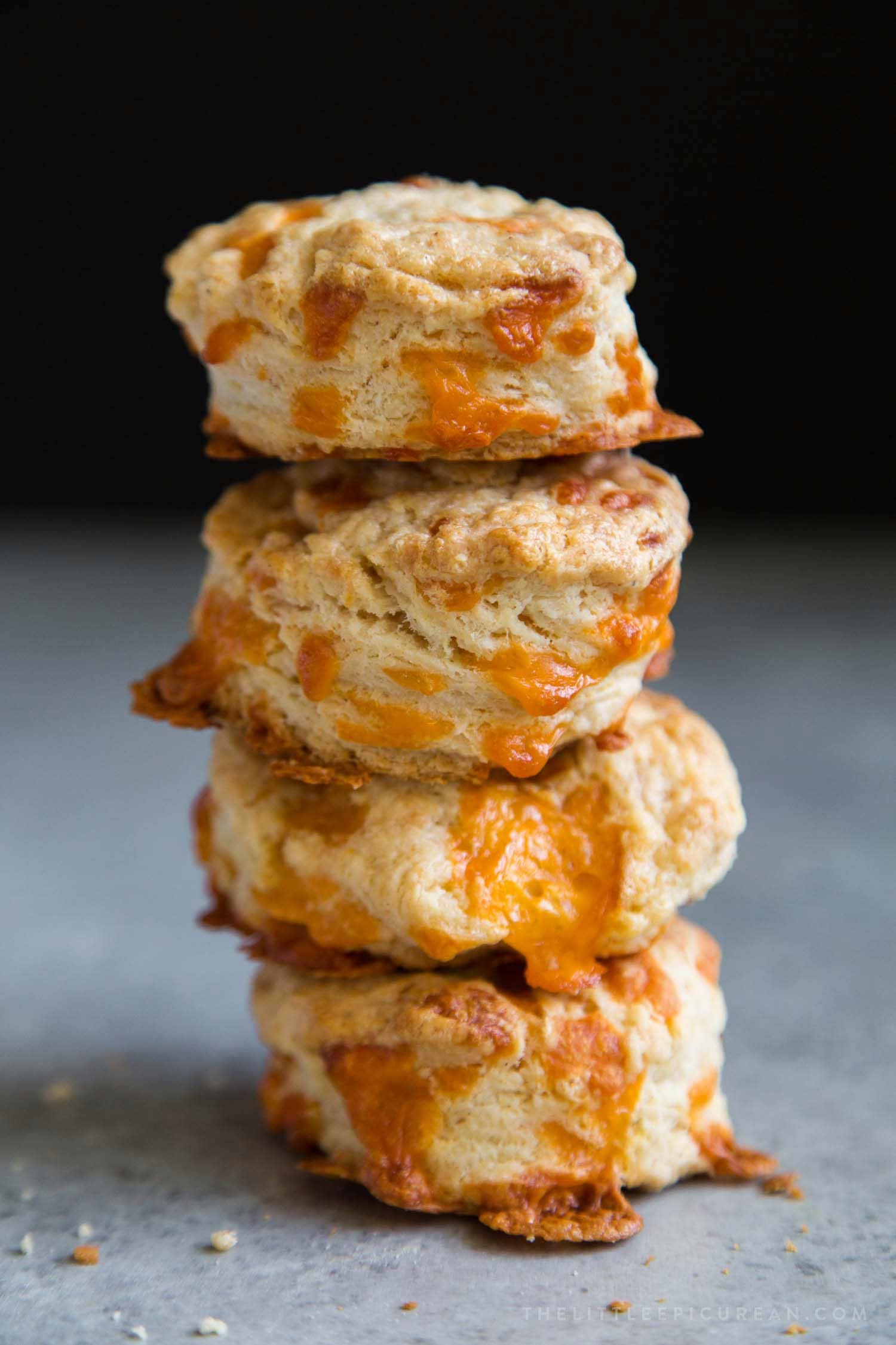 Cheesy Cheddar Biscuits