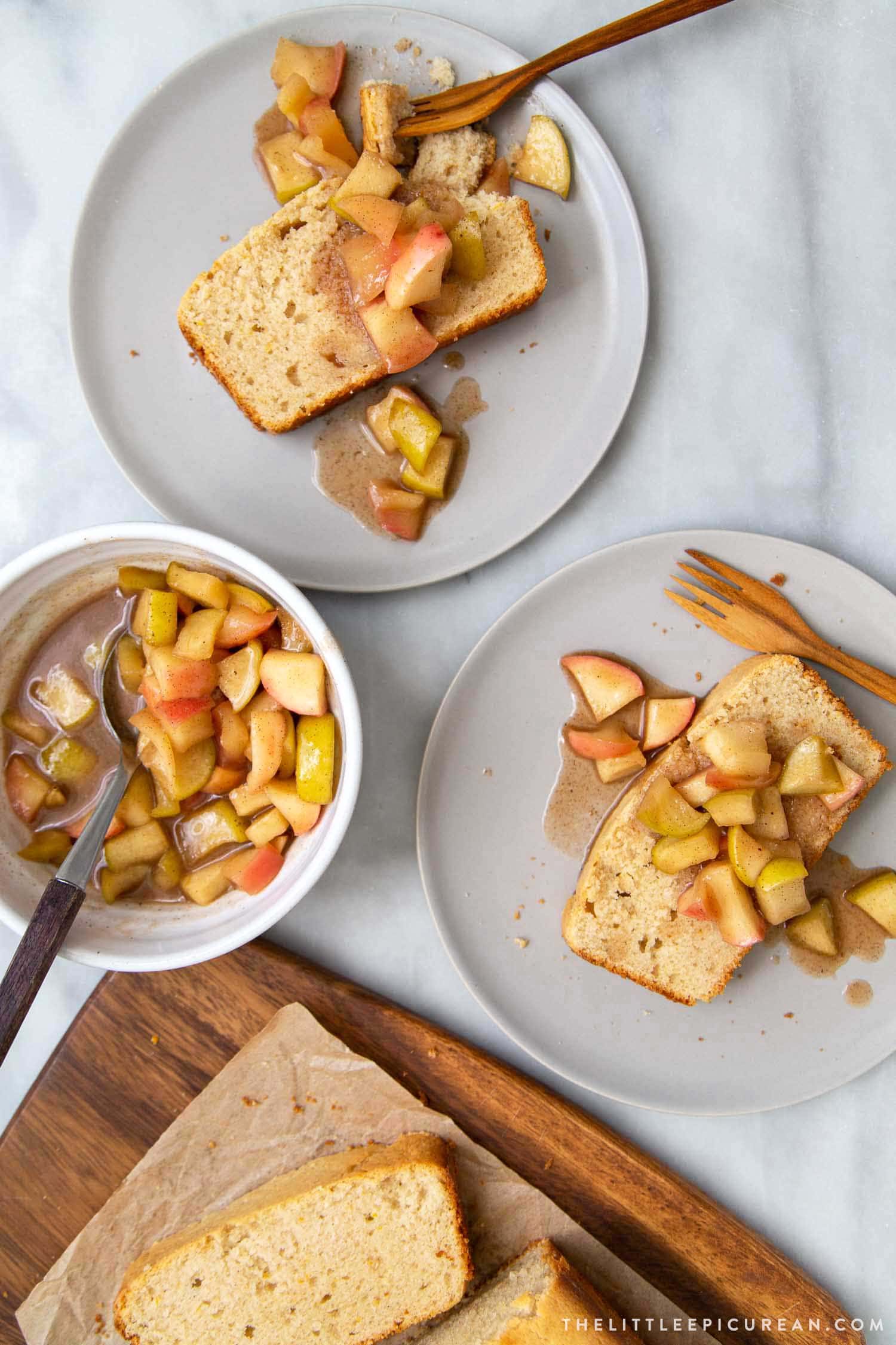 Spiced loaf cake topped with stewed apples