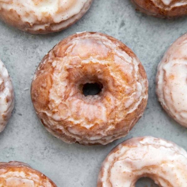 Brown Butter Glazed Old Fashioned Donuts #donuts #oldfashioned #oldfashioneddonuts #brownbutter #doughnuts