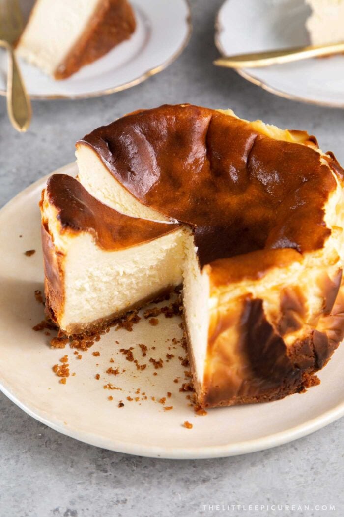 Basque Cheesecake with vanilla wafer cookie crust bottom