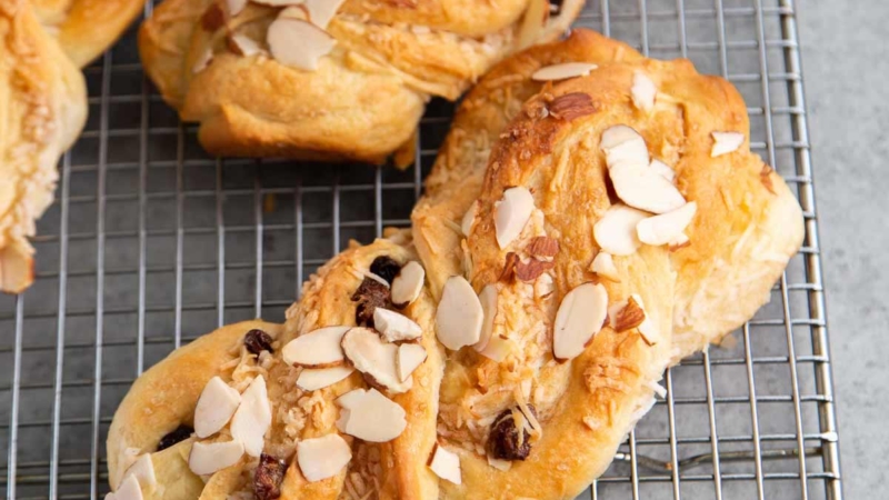 Braided Coconut Buns