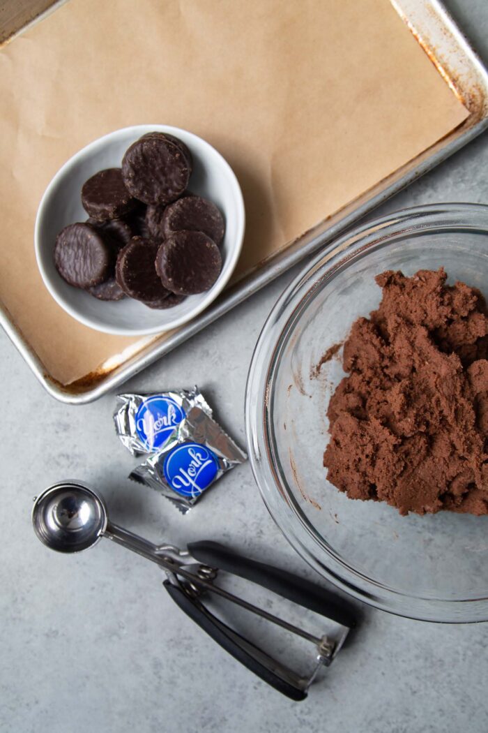 Chocolate Peppermint Patty Stuffed Cookies assembly